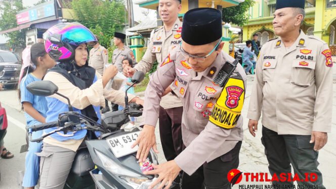 
					Polres Kuansing Gencarkan Sosialisasi Hotline Mudik 110 Demi Keamanan Pemudik