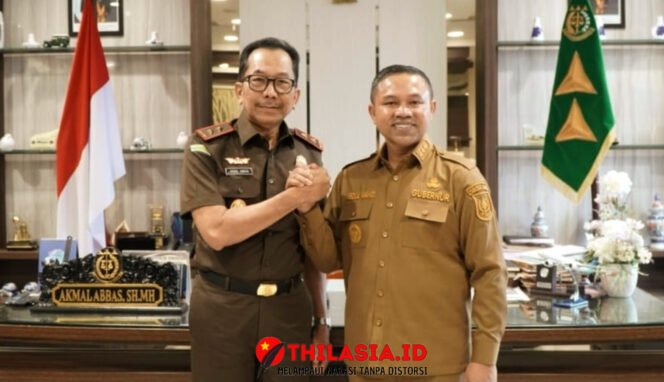 
					Merajut Harmoni Hukum dan Pembangunan, Kajati Riau Sambut Silaturahmi Gubernur.