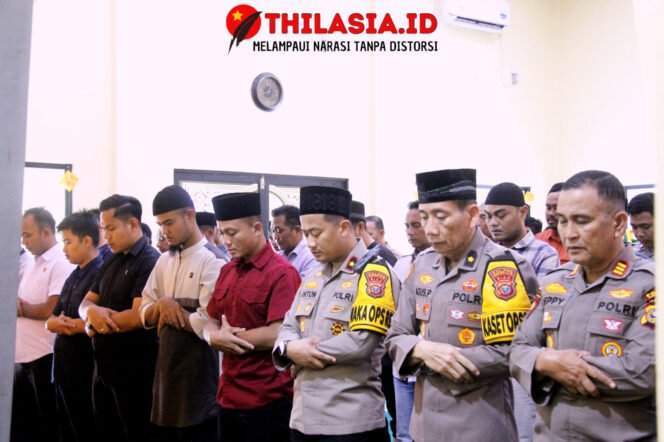 
					Polres Bengkalis Gelar Sholat Ghoib Berjamaah, Perkuat Iman di Bulan Ramadhan.