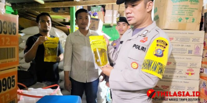 
					Polsek Batang Cenaku Cek Stok dan Takaran MinyaKita untuk Cegah Kelangkaan Jelang Idul Fitri