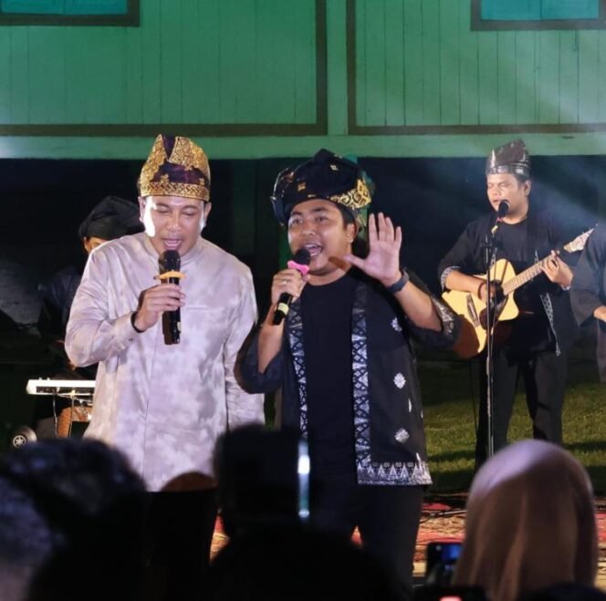 
					Berpantun Menjaga Alam: Kapolda Riau Warnai Festival Budaya Melayu dengan Pesona Hijau