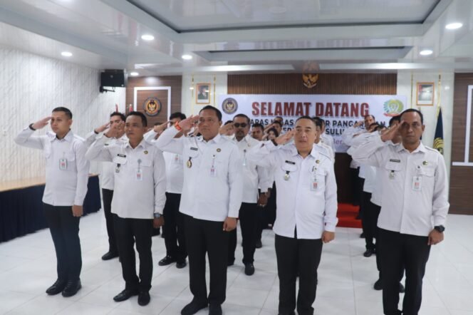 
					Lapas Pasir Pangaraian Ikuti Apel Pagi dan Halal Bihalal 3 Kementerian