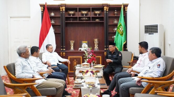 
					KPU Riau Resmi Kembalikan Sisa Dana Hibah Pilkada Riau Tahun 2024