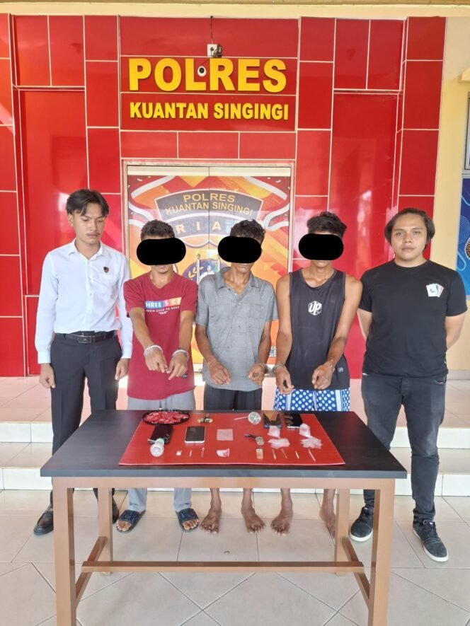 
					Satu Hari, Dua Penangkapan: Tim Mata Elang Polres Kuansing Gulung Tiga Pelaku Narkoba.