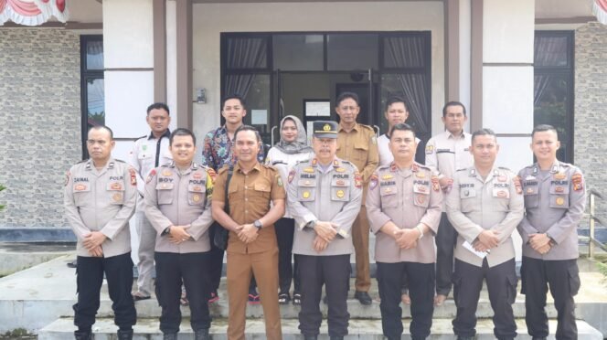
					Sat Binmas Polres Kuansing Dorong Ketahanan Pangan Lewat Lomba Perkarangan Bergizi di Desa Sungai Sirih