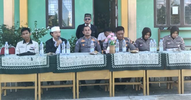 
					Sosialisasi Berkendara oleh Polantas Polresta Kota pekanbaru, Cerdas di Jalan, Hebat di Sekolah.