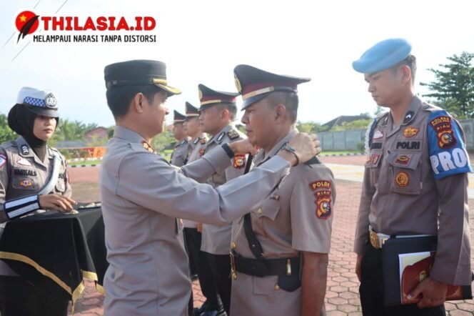 
					Sertijab Kasat Intelkam Dan Kapolsek Rambah Polres Rokan Hulu Berlangsung Khidmat