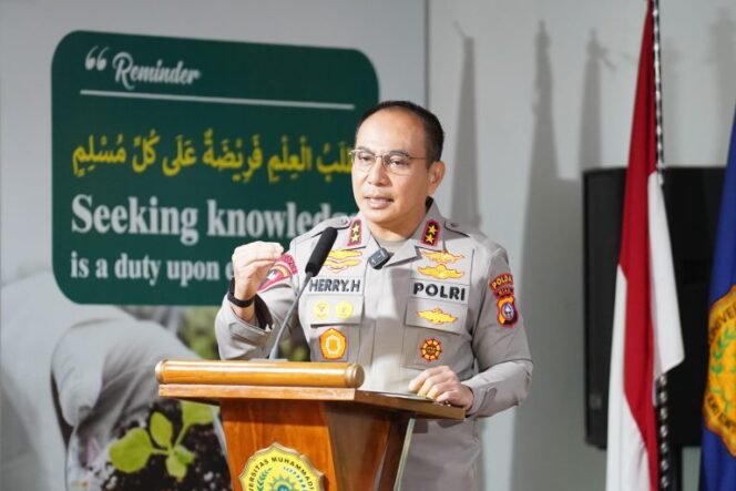 
					Kapolda Riau Ajak Wisudawan UMRI Menjadi Generasi Hijau Penjaga Marwah Bangsa