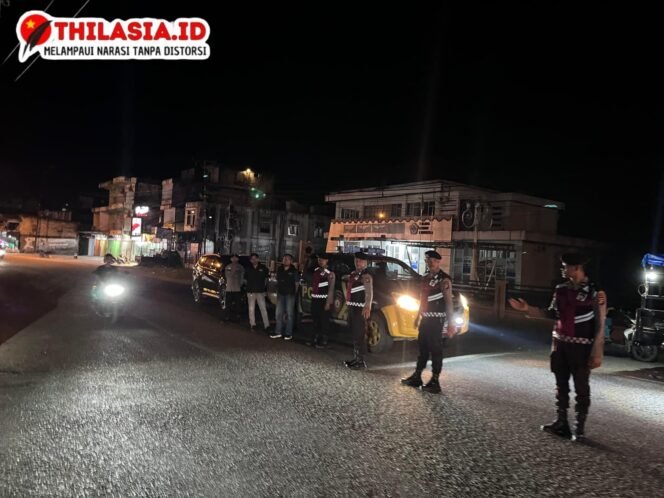 
					Patroli Skala Besar, Polres Rohul Tunjukkan Komitmen Wujudkan Keamanan Dan Kenyamanan Masyarakat.