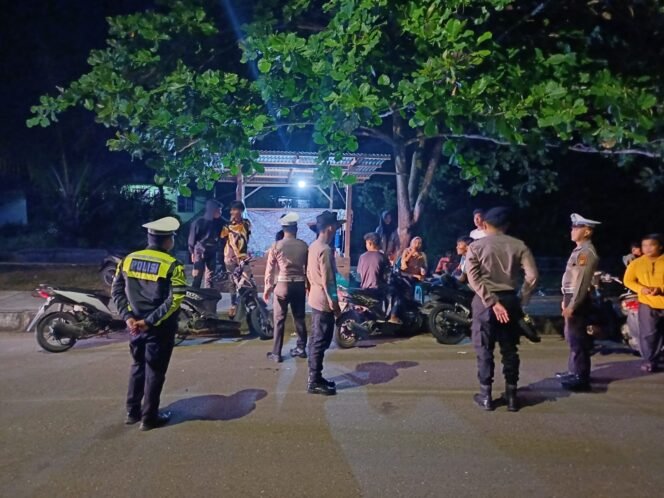 
					Polres Kuansing Gelar KRYD Untuk Ciptakan Situasi Kamtibmas Yang Kondusif Di Teluk Kuantan