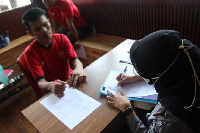
					Lapas Kelas IIA Pekanbaru Gelar Sidang Litmas bagi Warga Binaan, Bapas Kelas I Pekanbaru Turun Langsung.