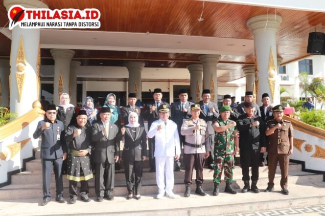 
					Wakapolres Kompol Rahmad Hidayat, S.I.K Hadiri Upacara Peringatan Hari Otonomi Daerah XXIX Rokan Hulu.