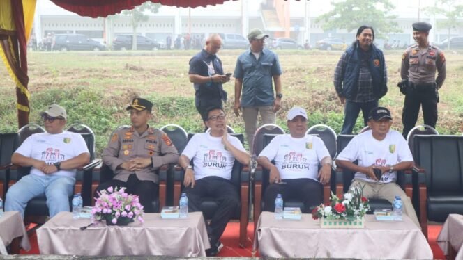 
					Polres Kuansing melaksanakan pengamanan May Day 2025 di Sport Center