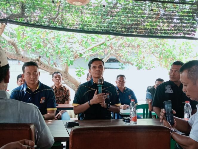 
					Upaya Mempererat Sinergitas dengan Insan Pers, Kapolres Rohul Gelar Coffe Morning.