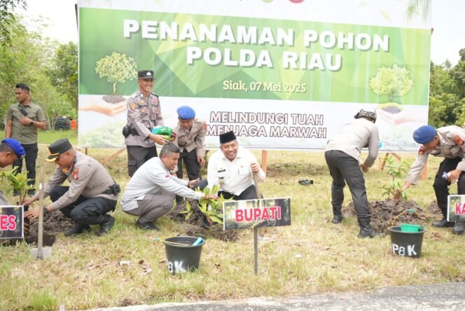 
					Alfedri : Terimakasih Kapolda Riau Taman 1000 Pohon, Ini Sebagai Bentuk Dukungan Kabupaten Hijau.
