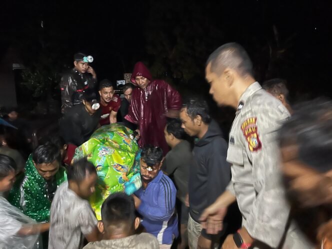 
					Polsek Cerenti Turun Tangan Evakuasi dan Selidiki Penemuan Mayat di Kebun Sawit Lebuh Lurus