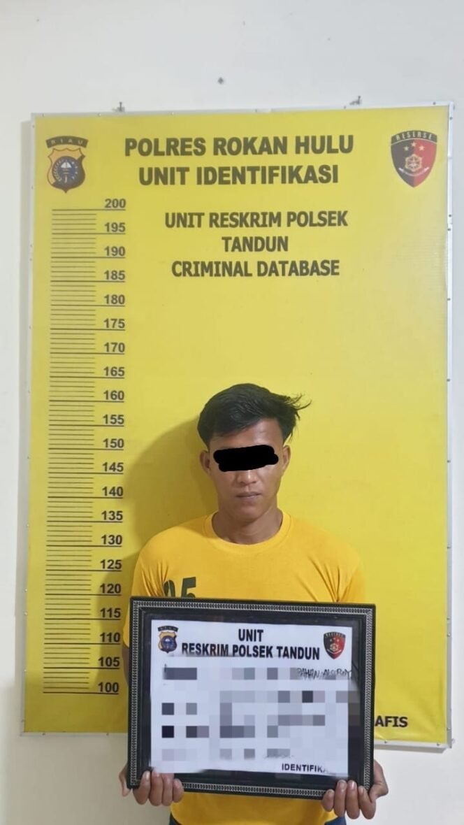 
					Tim Black Rose Polsek Tandun Hentikan Pelarian Pelaku Penganiayaan