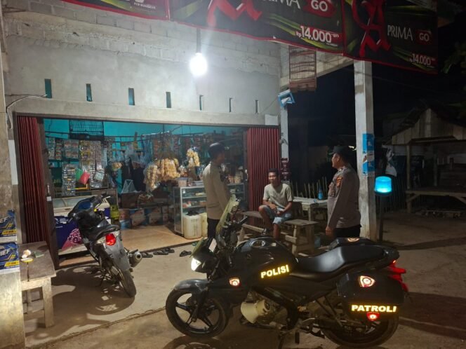 
					Polsek Logas Tanah Darat Patroli KRYD Cegah Tindak Kriminalitas C3 di Wilayah Hukumnya