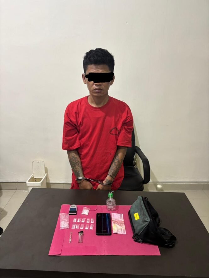 
					Polres Rohul Bekuk Pemuda Ujung Batu, Sita 3,34 Gram Sabu dari Operasi Intelijen.