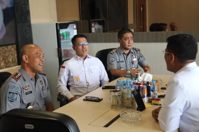 
					Kalapas Kelas IIA Pekanbaru Lakukan Kunjungan Silaturahmi dan Koordinasi ke Ditresnarkoba dan Ditreskrimum Polda Riau