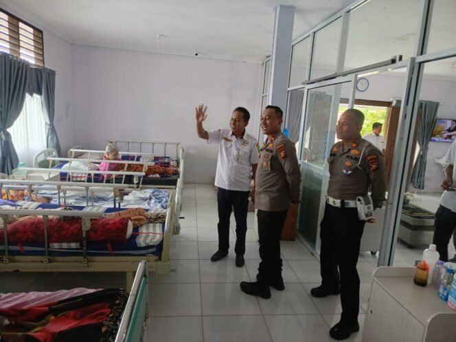 
					Kapolsek Bukitraya Laksanakan Silaturahmi dan DDS di UPT PSTW Husnul Khotimah Pekanbaru 