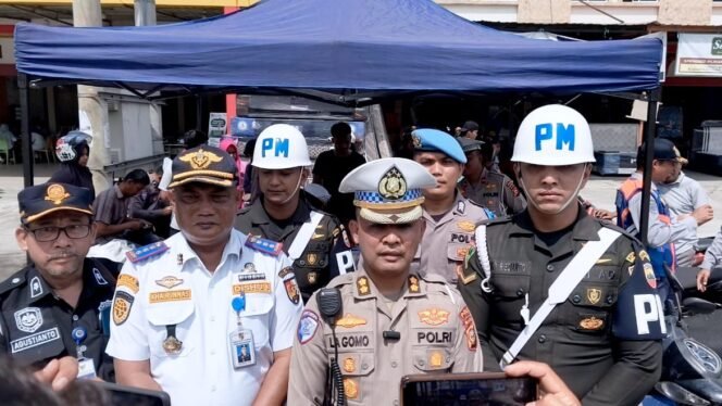 
					Riau Menuju Zero ODOL, Tingkatkan Operasi Gabungan Penertiban Pelanggaran Lalu Lintas.
