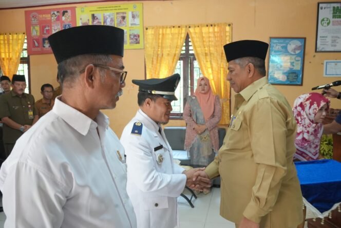 
					Alfedri : Bekerjalah Dengan Amanah Untuk Masyarakat