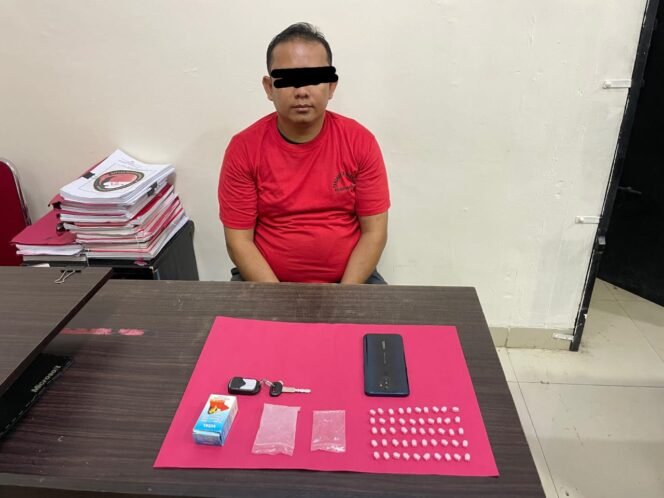 
					Berantas Narkotika, Polres Rohul Ringkus Pengedar Narkoba di Rokan IV Koto.