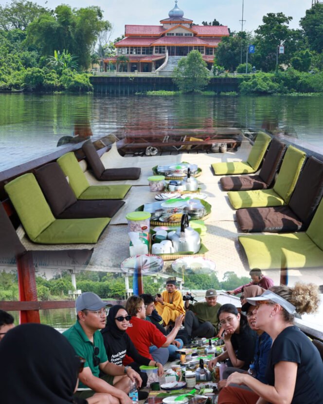 
					Konsep Menarik, Wisata Susur Sungai dan Makan Beghanyut Pengalaman Menyenangkan.