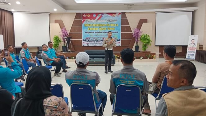 
					Sosialisasi Keselamatan Berlalu Lintas dan Penanaman Pohon Mahoni di Aulia Hospital Bersempena Hari Lahir Pancasila