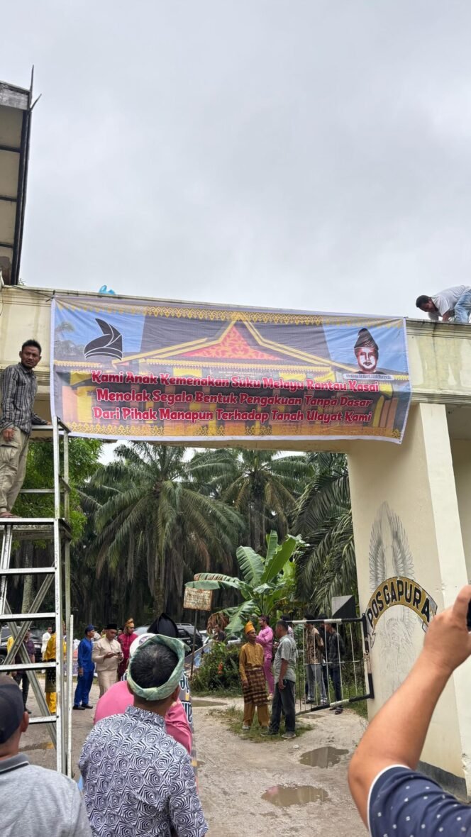 
					Ratusan Anak Kemenakan Suku Melayu Rantau Kasai Gelar Aksi Damai, Tegaskan Kepemilikan Tanah Ulayat dan Tolak Klaim Sepihak.