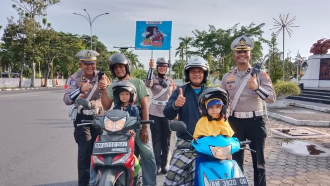 
					Ditlantas Polda Riau Gencarkan Kampanye Keselamatan di Kawasan Tugu Perjuangan Pekanbaru