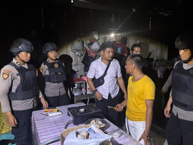 
					Sat Reskrim bersama Tim RAGA Polres Kuantan Singingi Ungkap Kasus Tambang Tanpa Izin dan Penadah Emas Ilegal