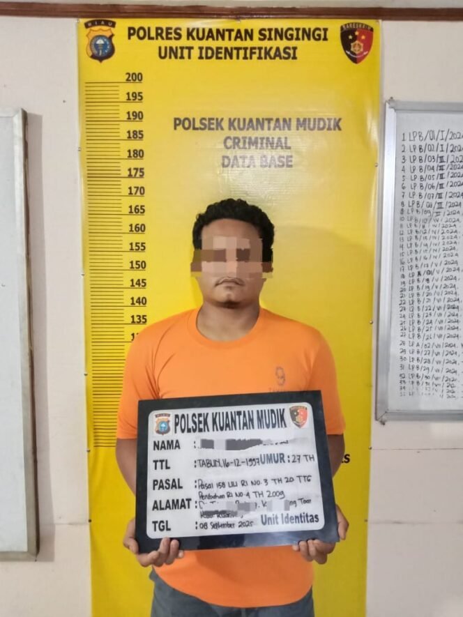 
					Polsek Kuantan Mudik Tindak Tegas Aktivitas PETI di Sungai Singkalan, Satu Warga Diamankan.