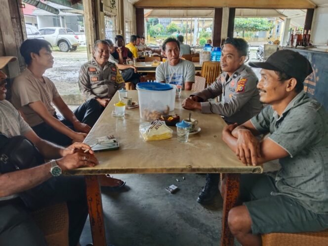 
					Polsek Cerenti Gelar Jum’at Curhat, Warga Desa Kompe Berangin Apresiasi Kehadiran Polisi.