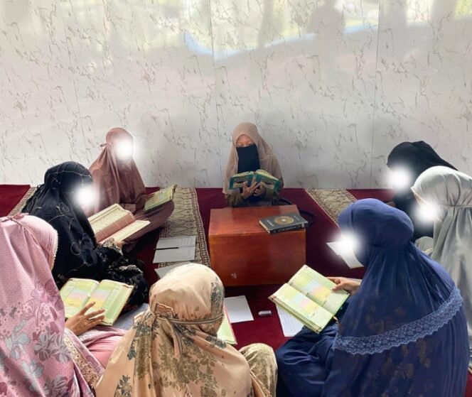 
					Pengajian Rutin, Warga Binaan Perempuan Lapas Pasir Pangarayan Perkuat Iman Lewat Al-Qur’an.