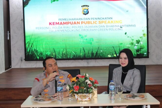 
					Polresta Pekanbaru Tingkatkan Keterampilan Bhabinkamtibmas Lewat Pelatihan Public Speaking