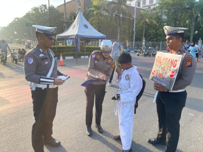 
					AKP Fauza Hanes Tiara Pimpin Giat Polantas Menyapa di Kawasan CFD Pekanbaru