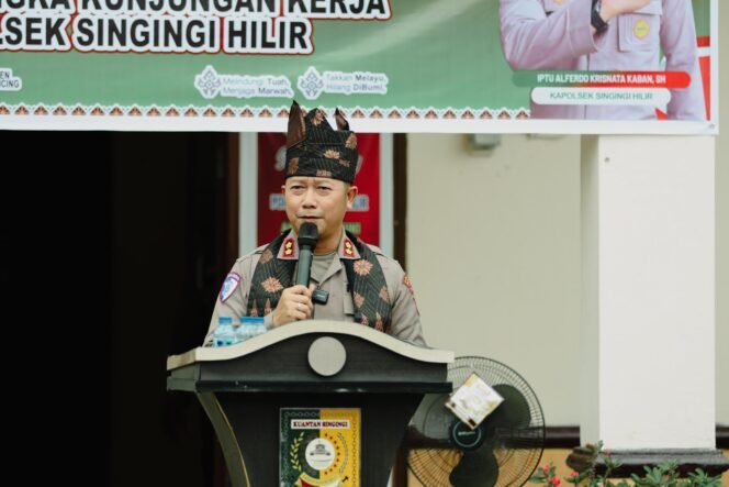 
					Kapolres Kuansing Dorong Sinergi Polri dan Masyarakat, Aktifkan Kembali Pos Kamling.