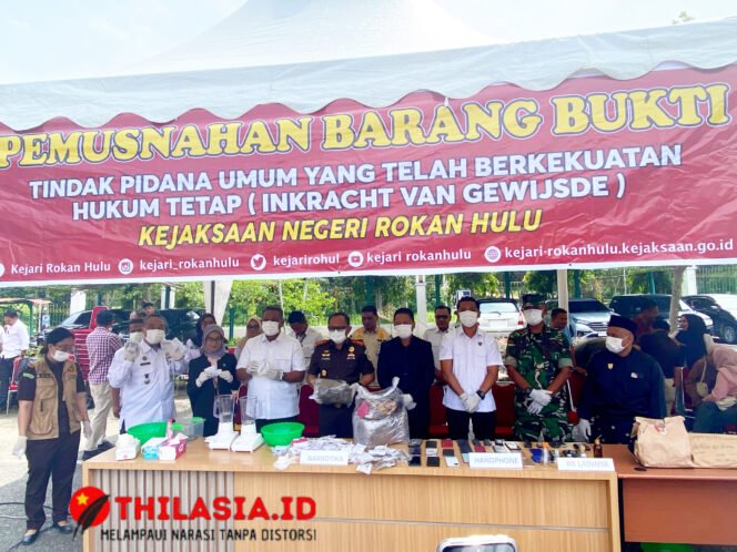 
					Lapas Pasir Pangarayan Perkuat Sinergi, Hadiri Pemusnahan Barang Bukti di Kejari Rohul.