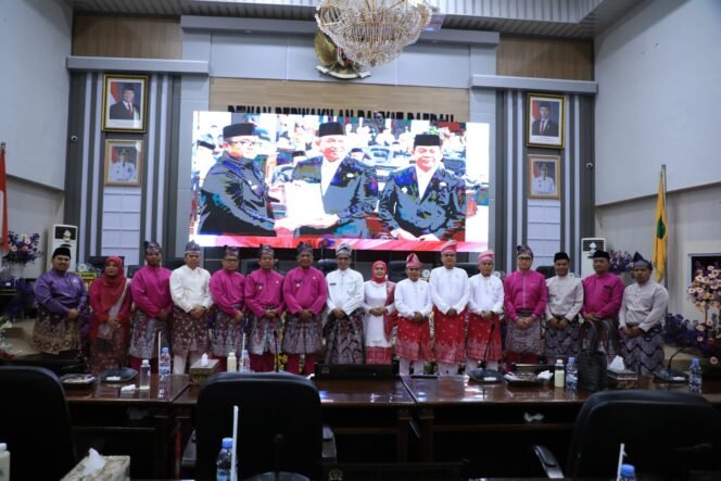 
					Rapat Paripurna Istimewa HUT ke-26 Kabupaten Rokan Hulu, Bupati Anton Ajak Wujudkan Rohul Maju dan Harmonis.