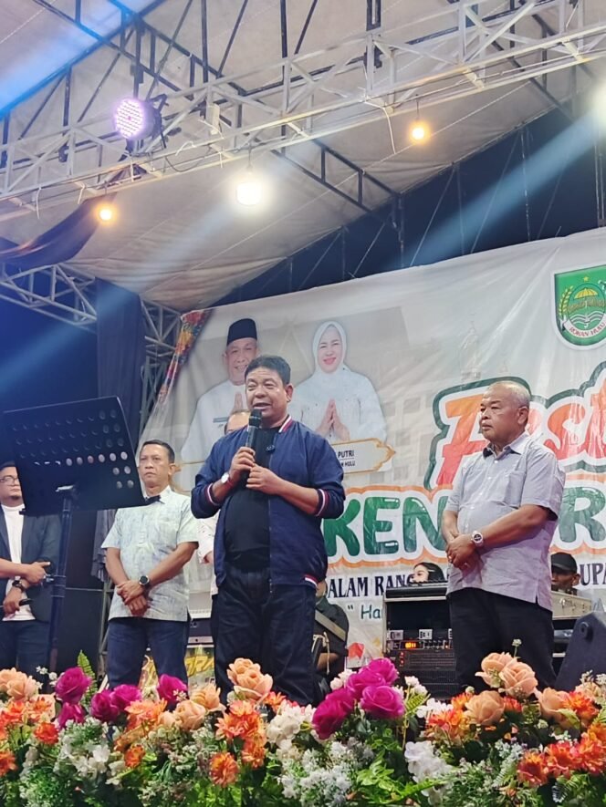
					Wabup Syafaruddin Poti Tutup Festival Kenduri Rakyat Bersempena HUT Kabupaten Rokan Hulu Ke-26