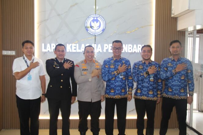 
					Perkuat Kolaborasi, Kapolresta Pekanbaru Jalin Sinergi dengan Lapas Kelas IIA untuk Wujudkan Pemasyarakatan Aman dan Kondusif