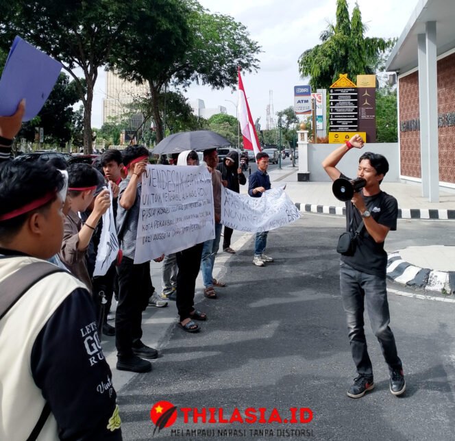 
					BALAPATISIA Mengguncang Kejati Riau! Aksi Ke-5 Desak Pengambilalihan Kasus Videotron dan Penetapan Roni Pasla sebagai Tersangka