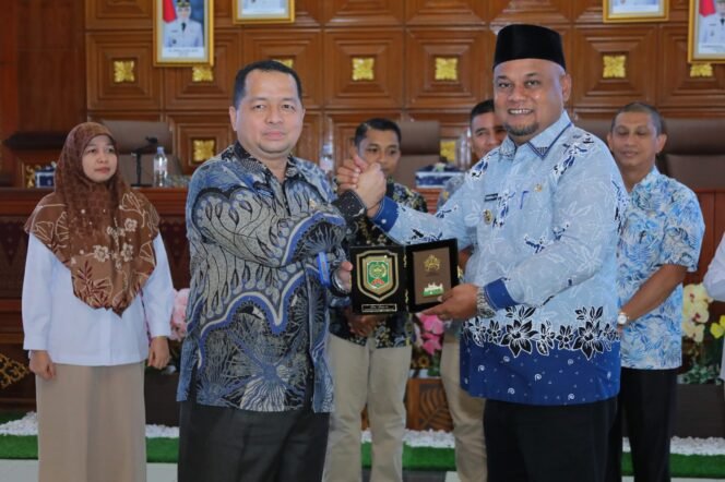 
					Wabup Siak Dorong Penguatan Program Keamanan Pangan di Sekolah, Desa, dan Pasar