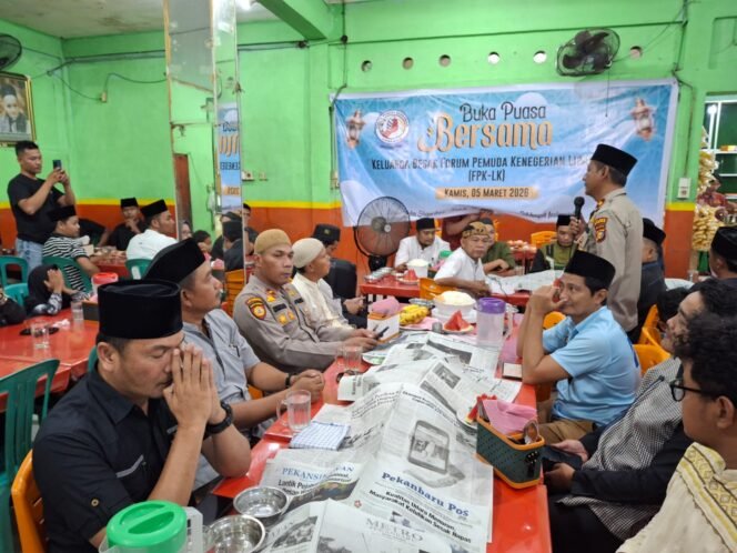 
					Buka Puasa Bersama dan Santunan Anak Yatim Piatu, Kapolsek Kampar Kiri Wujudkan Kebersamaan di Bulan Ramadhan