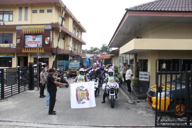 
					Polresta Pekanbaru Gelar Sabuk Kamtibmas Bertema SUNMORI, Libatkan Komunitas Motor Jaga Kondusifitas Kota