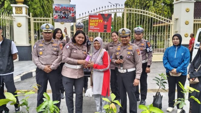 
					CFD Pekanbaru Jadi Ajang Edukasi, Ditlantas Polda Riau Gaungkan Tertib Lalu Lintas dan Green Policing