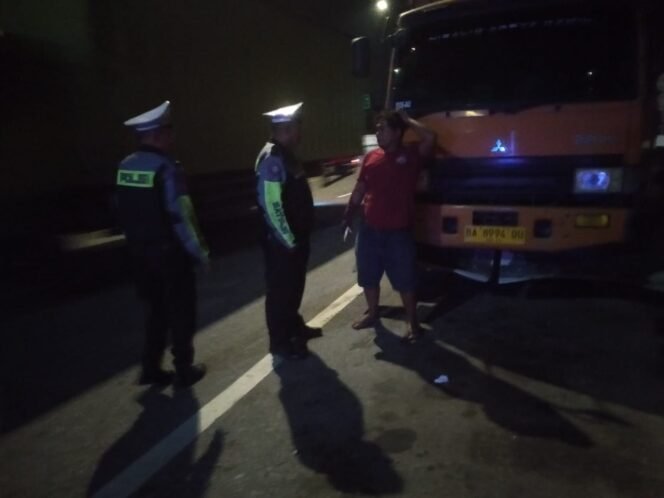 
					Patroli Malam PJR Tol Permai: Penertiban Bahu Jalan Demi Keselamatan Pengendara