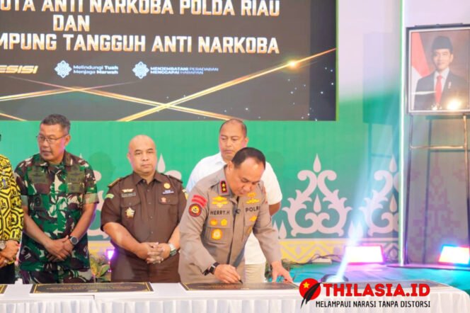 
					Polres Bengkalis Perkuat Perang Narkoba, Desa Jangkang Tampil Sebagai Kampung Percontohan Bersih